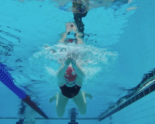 Kurbağalama Yüzme Tekniğinde Ayak Vuruşu